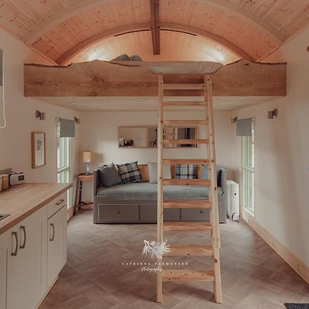 Highland Shepherd Huts ネシー・ブリッジ エクステリア 写真
