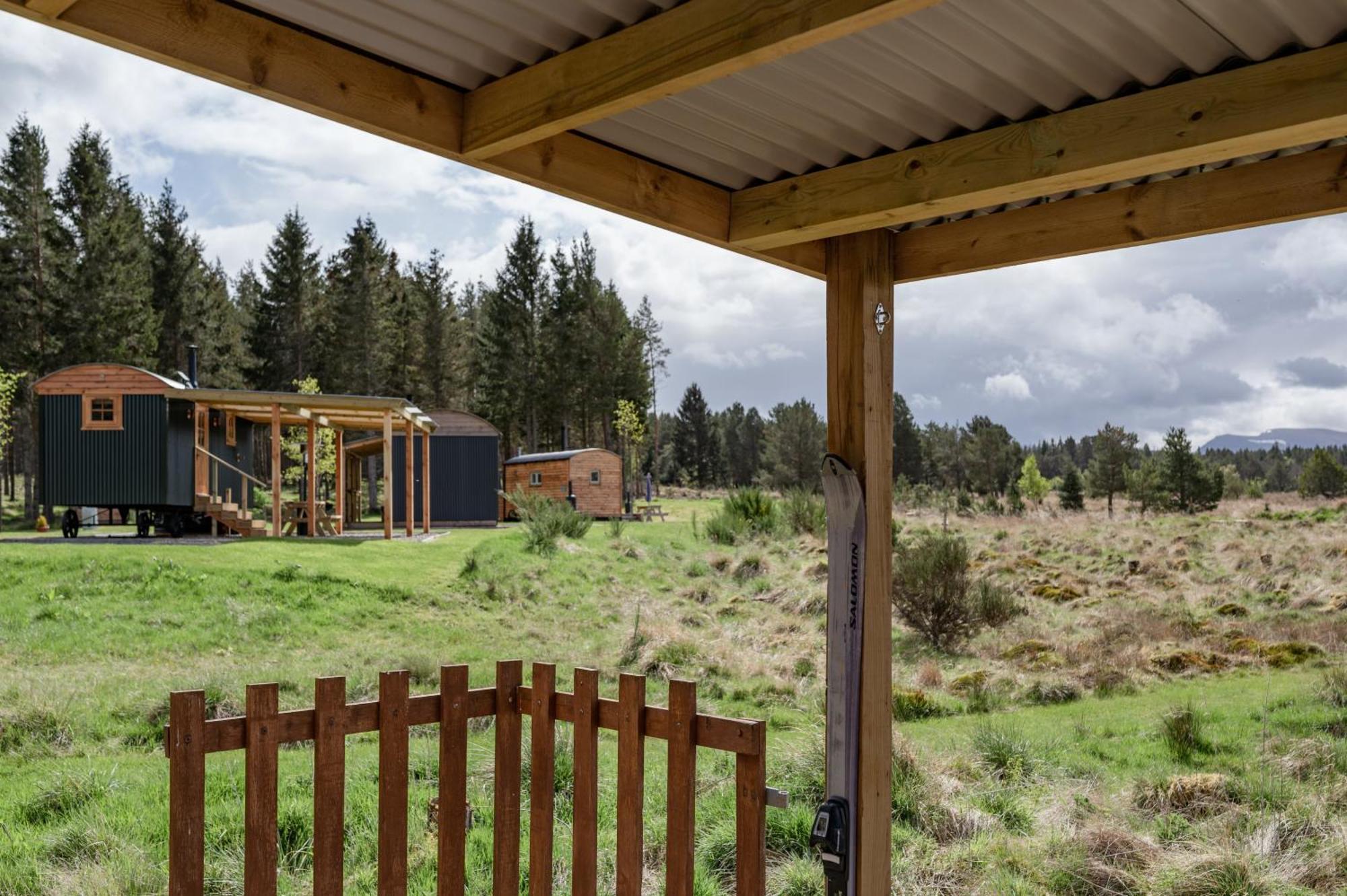 Highland Shepherd Huts ネシー・ブリッジ 部屋 写真